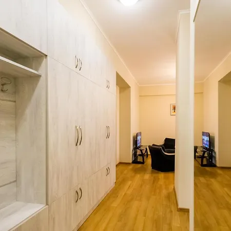 Apartment In The City Centre Тбилиси Экстерьер фото